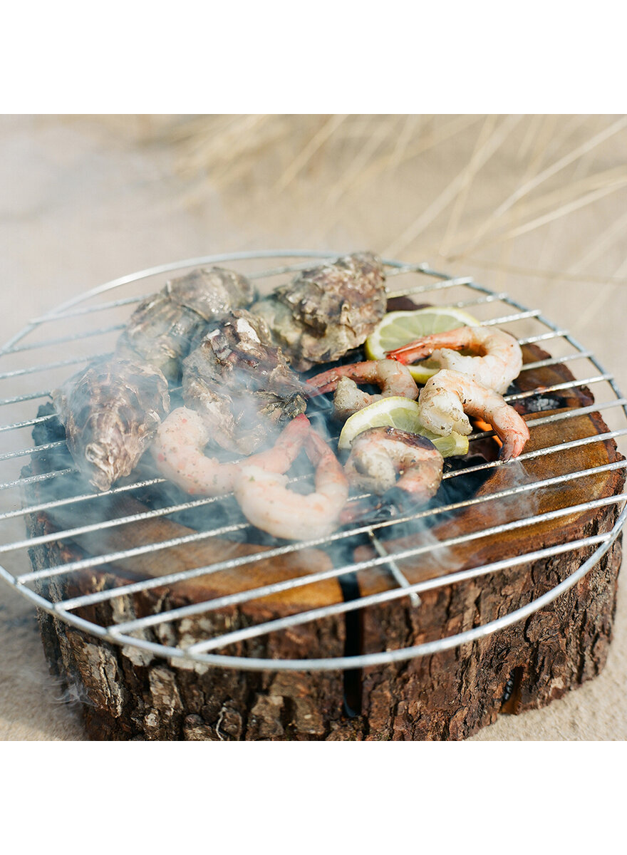 Auf diesem Bild sehen Sie das Produktbild 3 fr EINWEGGRILL UND LAGERFEUER WOODIE